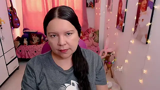 claryssa  online show from April 28, 7:08 pm