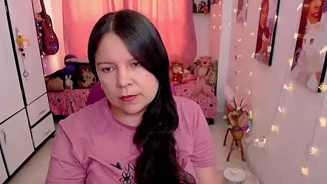 claryssa  online show from April 30, 8:15 pm