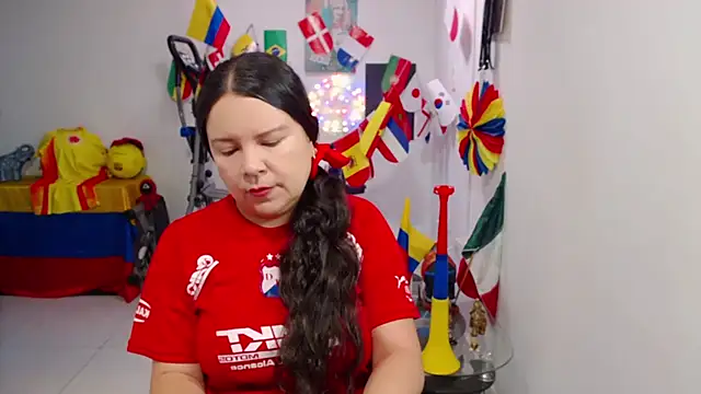 claryssa  online show from July 4, 12:33 pm