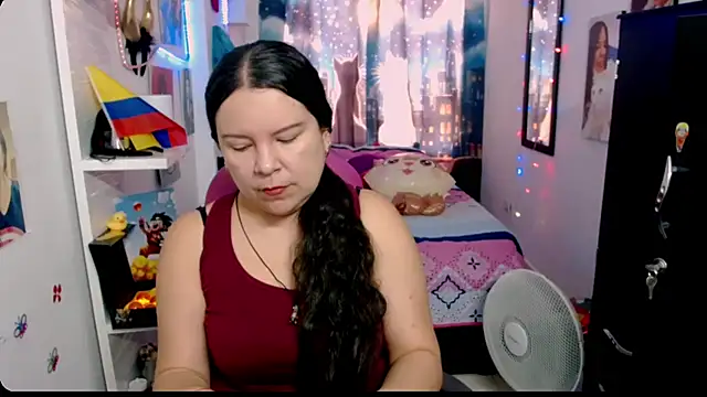 claryssa  online show from August 3, 1:49 pm