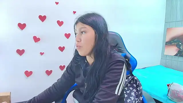 emily rosse04 online show from February 14, 12:46 pm