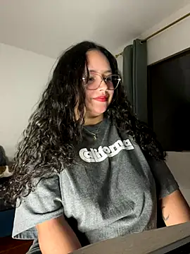 Snapshot of CurlyGirl_1 chatting on November 7, 2:55 am CurlyGirl 1 online show from November 7, 2:55 am