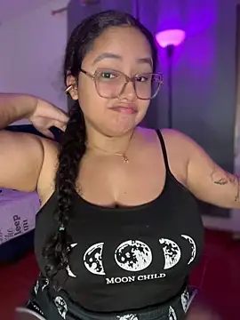 CurlyGirl 1 online show from February 4, 1:44 am