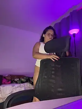 CurlyGirl 1 online show from February 24, 12:41 am