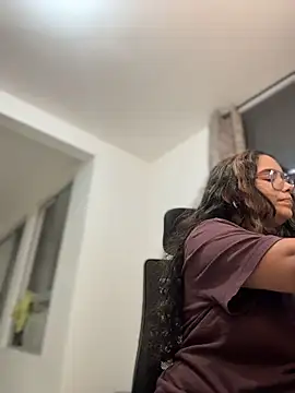 CurlyGirl 1 online show from July 28, 1:56 am