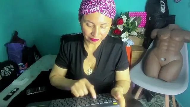Snapshot of SheraHadee chatting on May 29, 11:08 am SheraHadee online show from May 29, 11:08 am