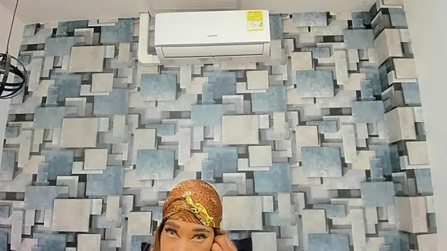 angel dthroatt online show from February 5, 12:10 pm