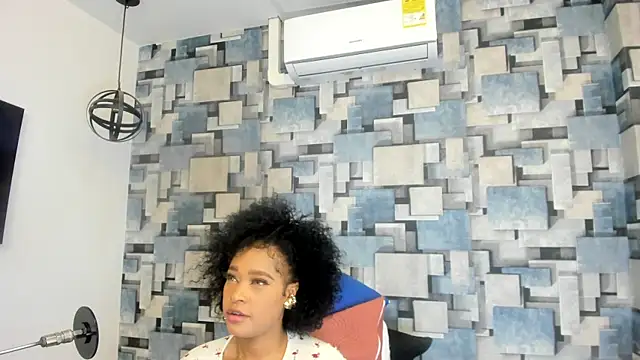 Snapshot of angel_dthroatt chatting on May 8, 12:10 pm angel dthroatt online show from May 8, 12:10 pm