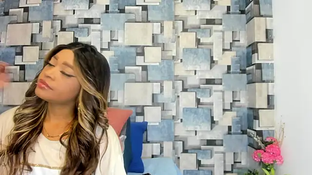 Snapshot of angel_dthroatt chatting on June 13, 12:03 pm angel dthroatt online show from June 13, 12:03 pm
