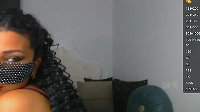 Snapshot of Turkish_Latina chatting on December 19, 10:00 pm Turkish Latina online show from December 19, 10:00 pm