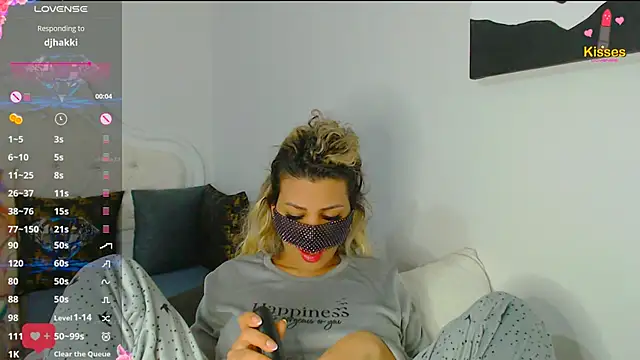 Snapshot of Turkish_Latina chatting on March 2, 9:32 pm Turkish Latina online show from March 2, 9:32 pm