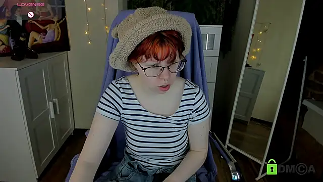 Snapshot of Melissa_Wells chatting on November 12, 3:45 pm Melissa Wells online show from November 12, 3:45 pm