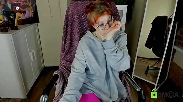 Snapshot of Melissa_Wells chatting on November 15, 3:48 am Melissa Wells online show from November 15, 3:48 am