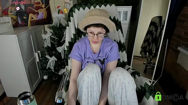 Melissa Wells online show from December 22, 4:09 am