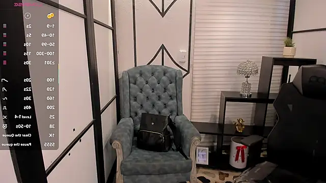 NicolRoss  online show from November 25, 9:37 pm