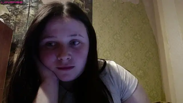 Snapshot of Light_Luna chatting on May 20, 4:02 pm Light Luna online show from May 20, 4:02 pm