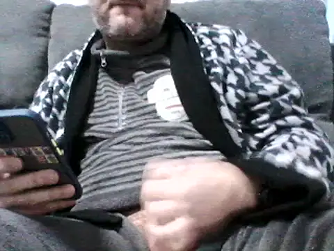 Snapshot of daky_86 chatting on February 19, 7:05 pm daky 86 online show from February 19, 7:05 pm
