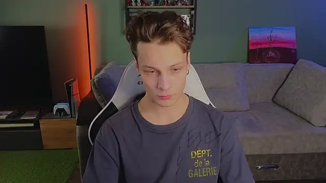 Snapshot of TeddyLiLboy chatting on November 27, 5:37 pm TeddyLiLboy online show from November 27, 5:37 pm