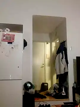 Snapshot of eltoulou chatting on January 13, 5:02 pm eltoulou online show from January 13, 5:02 pm