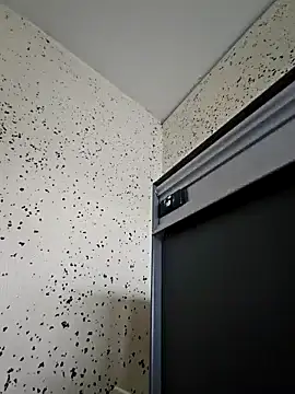 Snapshot of eltoulou chatting on January 14, 1:06 pm eltoulou online show from January 14, 1:06 pm