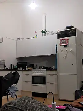 Snapshot of eltoulou chatting on February 27, 6:31 pm eltoulou online show from February 27, 6:31 pm