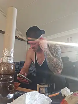 Snapshot of eltoulou chatting on December 15, 12:53 pm eltoulou online show from December 15, 12:53 pm