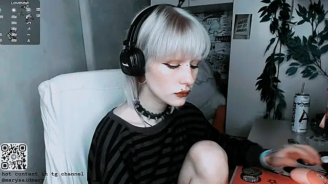 say mary online show from October 26, 8:59 pm