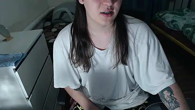 EvaMiron online show from October 24, 1:18 pm