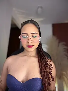 gretta kler1 online show from June 21, 8:44 pm