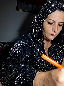 anaaamariaaaa online show from December 20, 1:18 pm