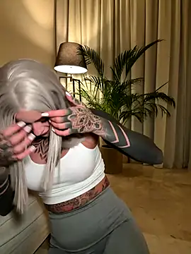 bambixboo online show from September 17, 9:16 pm