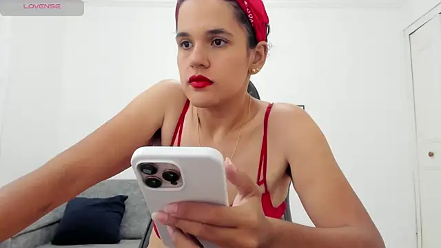 natalia curvy1 online show from June 16, 5:59 pm