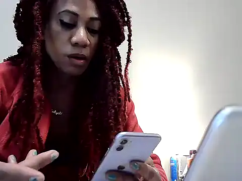 Snapshot of CaramelDipper chatting on February 22, 6:30 pm CaramelDipper online show from February 22, 6:30 pm