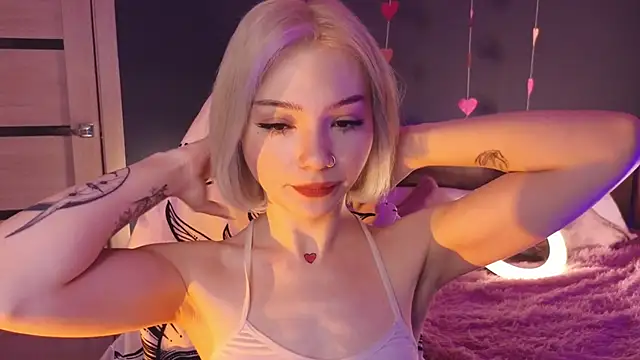 SandraBoyl online show from February 21, 1:11 am