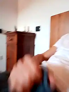 Snapshot of Anastasio33 chatting on October 11, 5:50 am Anastasio33 online show from October 11, 5:50 am