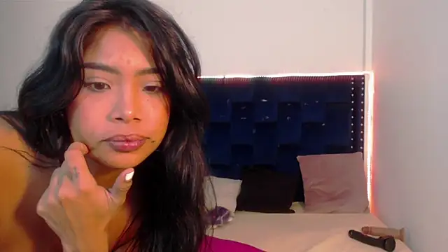 Snapshot of SaraApril_1 chatting on February 4, 11:27 pm SaraApril 1 online show from February 4, 11:27 pm