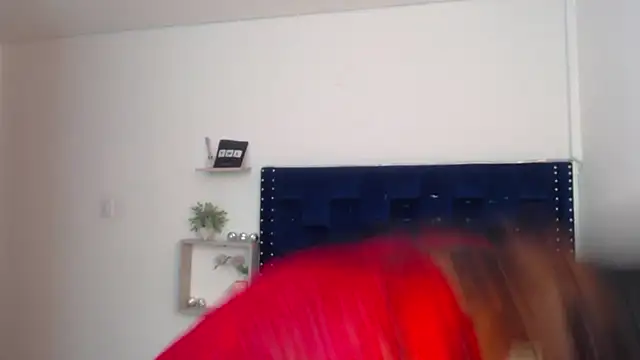 Snapshot of SaraApril_1 chatting on February 8, 10:40 pm SaraApril 1 online show from February 8, 10:40 pm