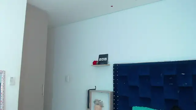 Snapshot of SaraApril_1 chatting on February 26, 5:53 am SaraApril 1 online show from February 26, 5:53 am