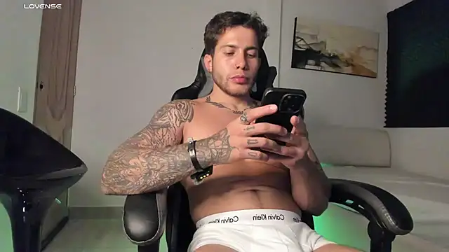 LucianSinclair online show from September 14, 2:11 am