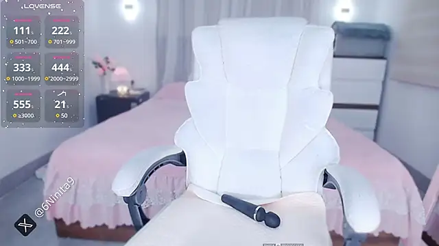 PimChanOK online show from March 6, 11:42 pm