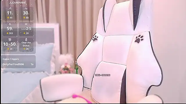 PimChanOK online show from February 3, 9:42 pm