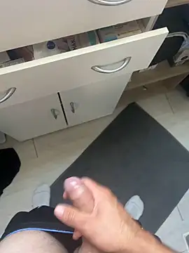 Snapshot of Mecchaud06 chatting on September 29, 12:54 pm Mecchaud06 online show from September 29, 12:54 pm