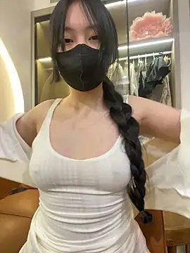 Snapshot of MEOW_MEO chatting on November 18, 4:11 pm MEOW MEO online show from November 18, 4:11 pm