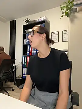 Snapshot of Hii_Lolla chatting on October 1, 6:08 am Hii Lolla online show from October 1, 6:08 am