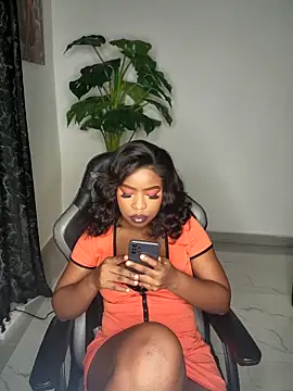 Snapshot of rosey_cheeks chatting on April 18, 6:01 pm rosey cheeks online show from April 18, 6:01 pm