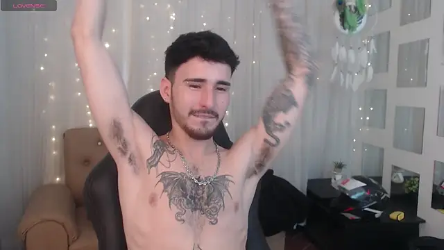 DmitriSanders online show from December 26, 11:24 pm