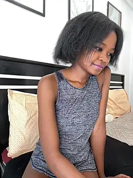Snapshot of Grusha19 chatting on June 3, 11:35 am Grusha19 online show from June 3, 11:35 am