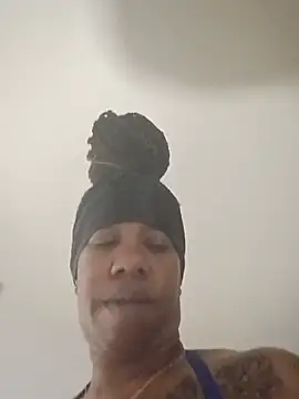 TipdrilBossQueen online show from June 8, 12:47 am