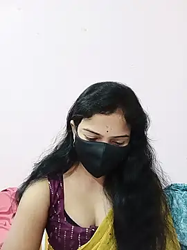 Snapshot of Keerthi-Telugu chatting on February 17, 5:04 am Keerthi-Telugu online show from February 17, 5:04 am