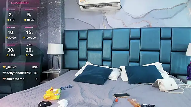 Snapshot of Nahomi_Wild chatting on January 25, 2:04 am Nahomi Wild online show from January 25, 2:04 am